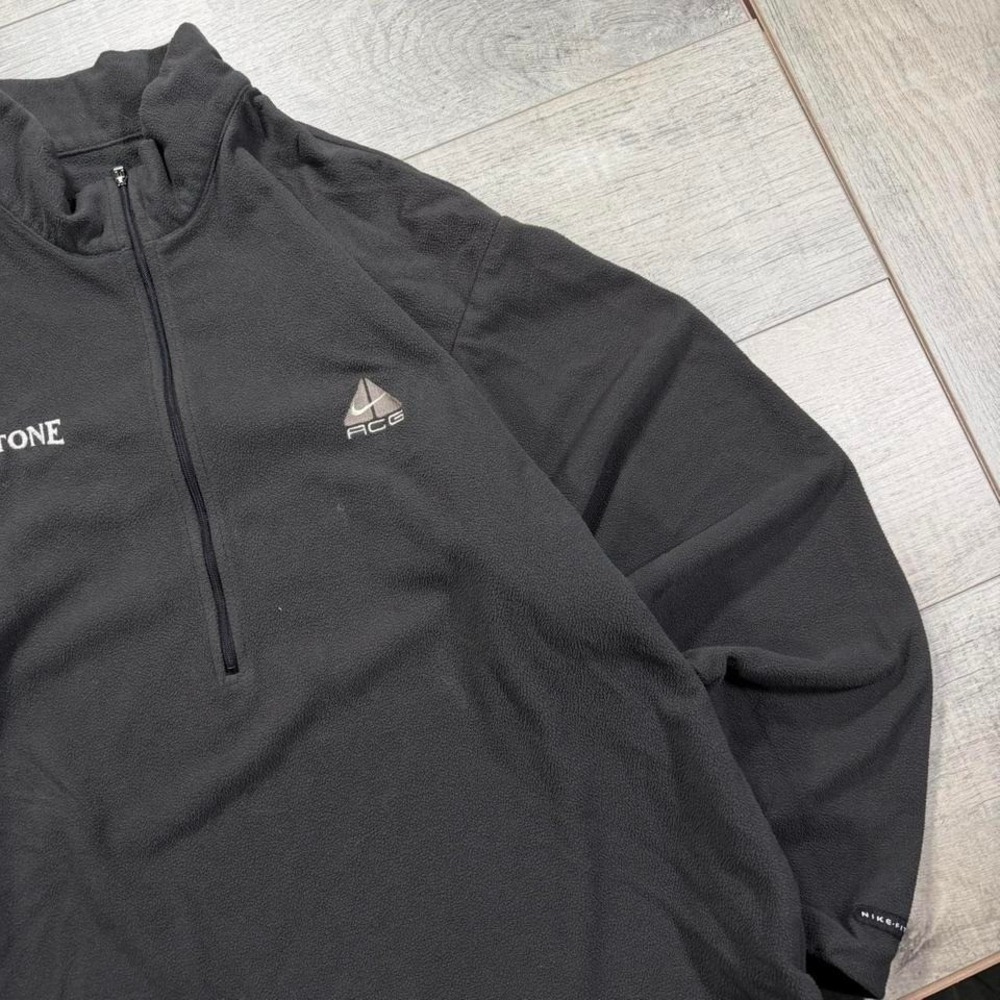 Vintage 2000s black and gray Nike acg embroidered 1/4 quarter zip